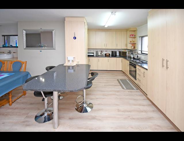4 BEDROOM APARTMENT FOR SALE IN FORDSBURG